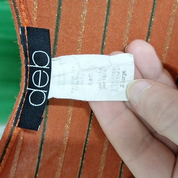 DEB V-NECK TOP SIZE XL RUSTY ORANGE AND GOLD - Picture 4 of 4